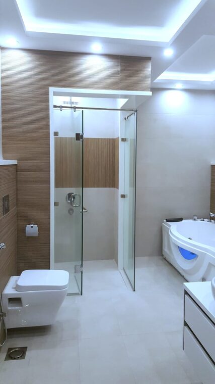 Shower & Tub