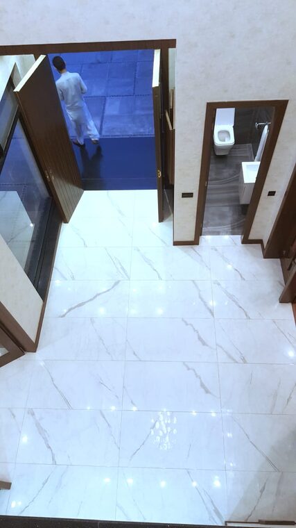 Mirror Gallery